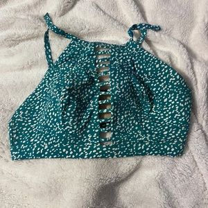 Lake Bryant bikini set